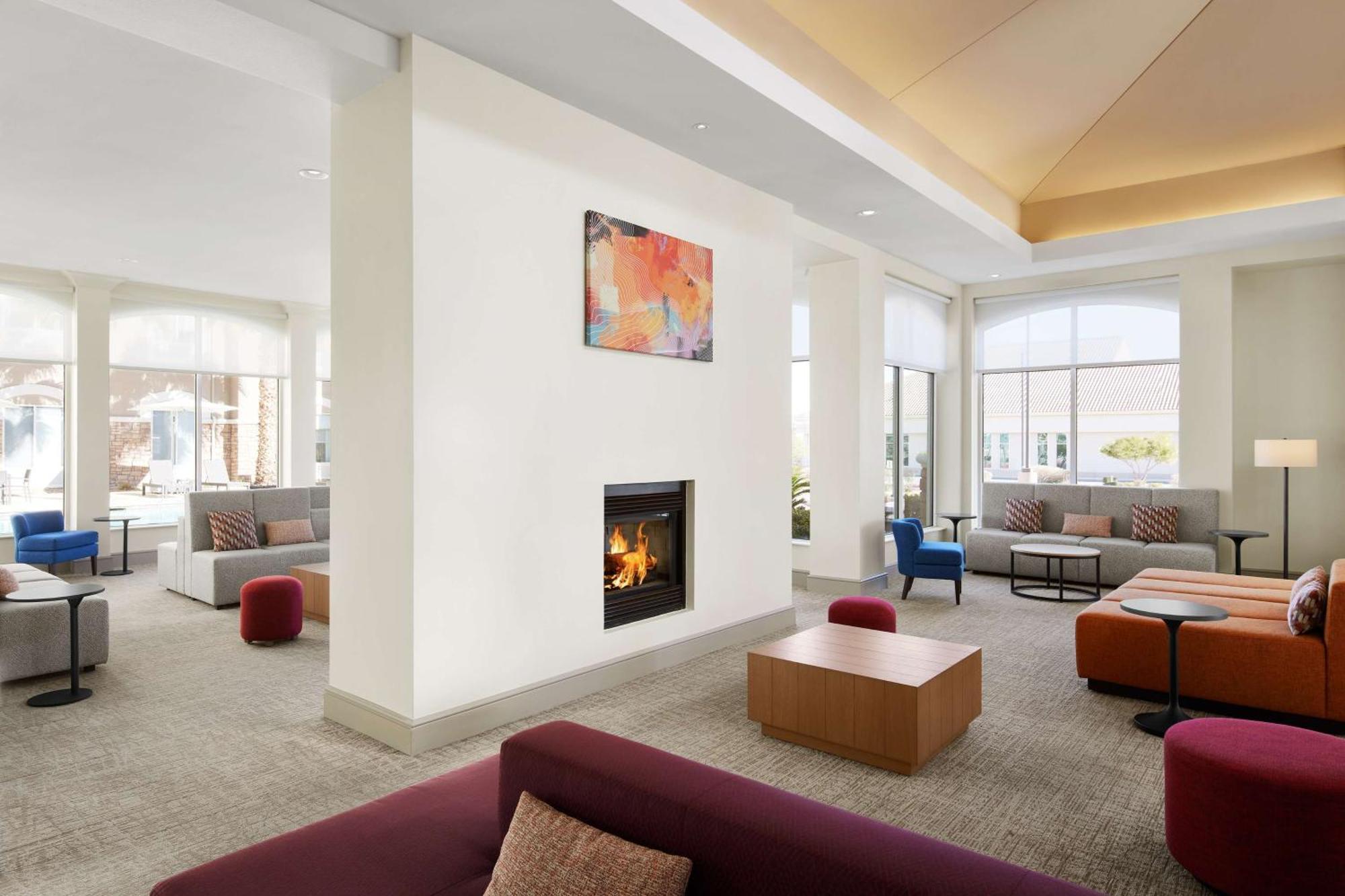 Hilton Garden Inn Las Vegas/Henderson Экстерьер фото
