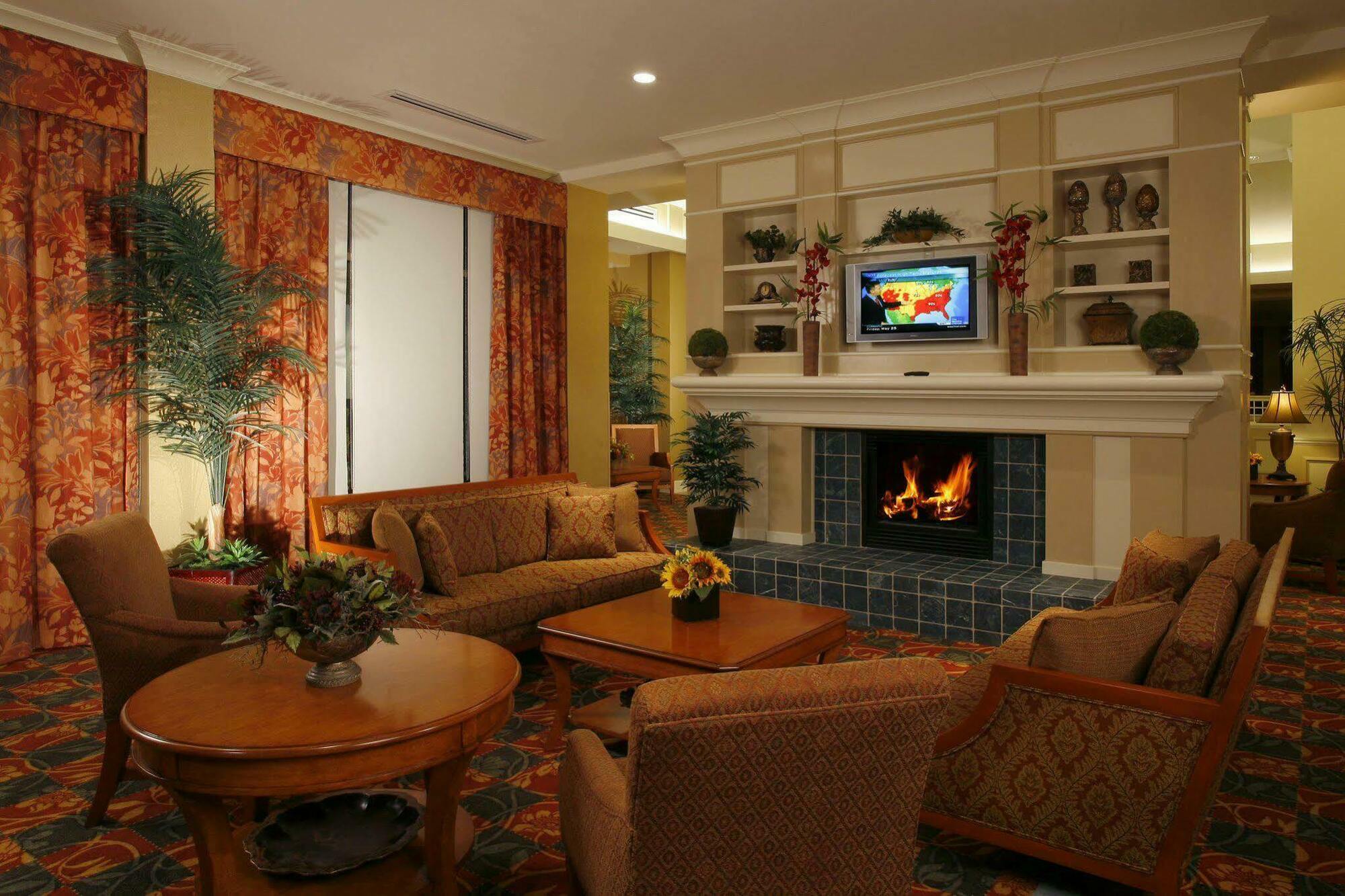 Hilton Garden Inn Las Vegas/Henderson Экстерьер фото